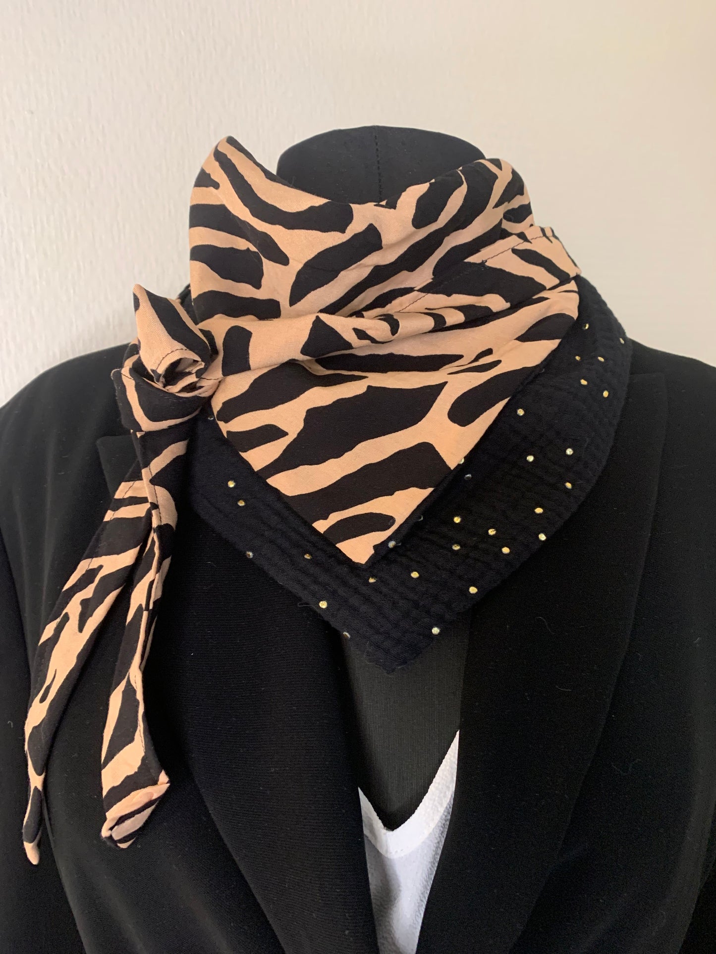 Mimi 17 Foulard forme bandana réversible double gaze pailleté