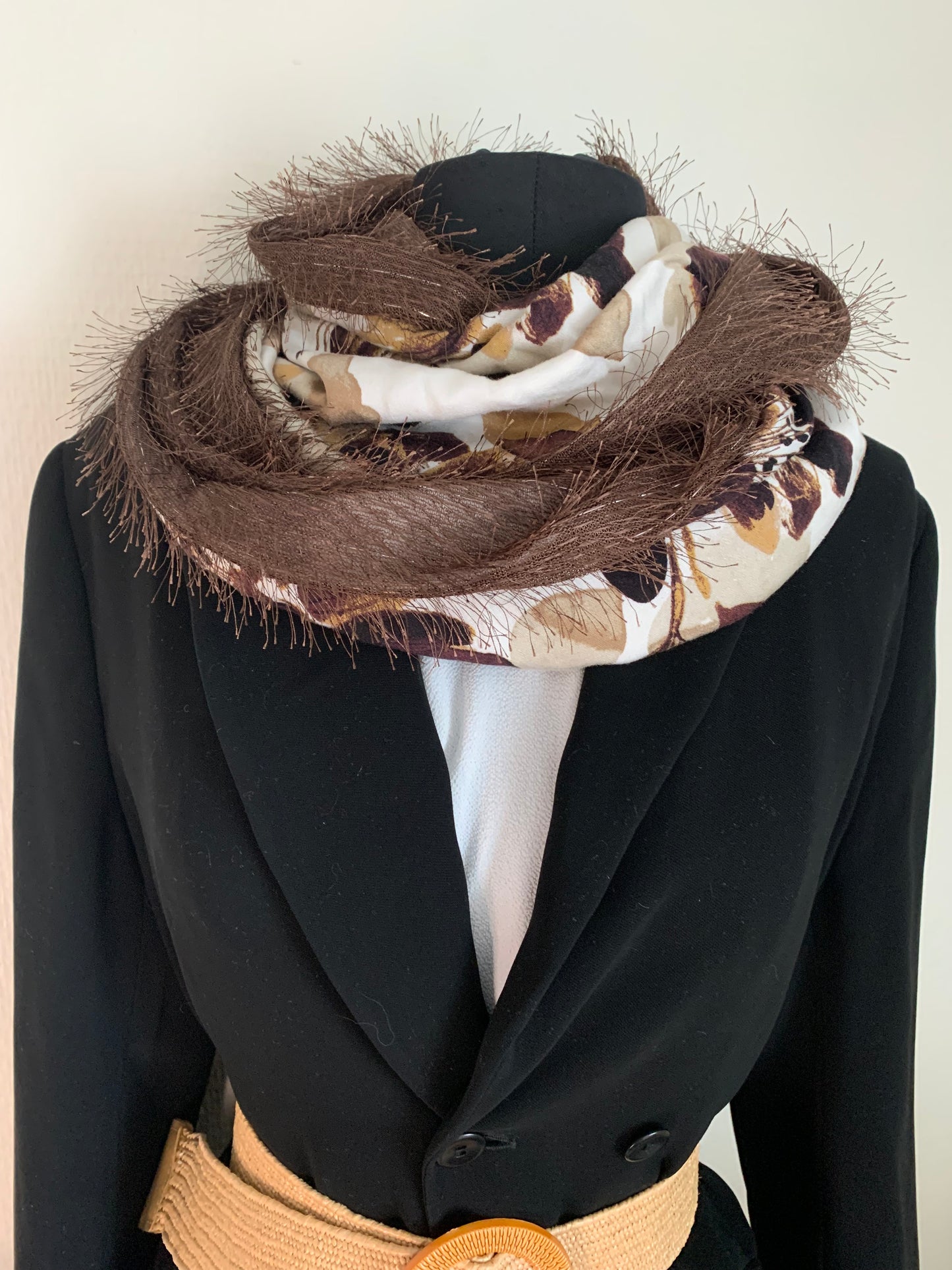 Plume marrony Double tour de cou fausse fourrure et viscose