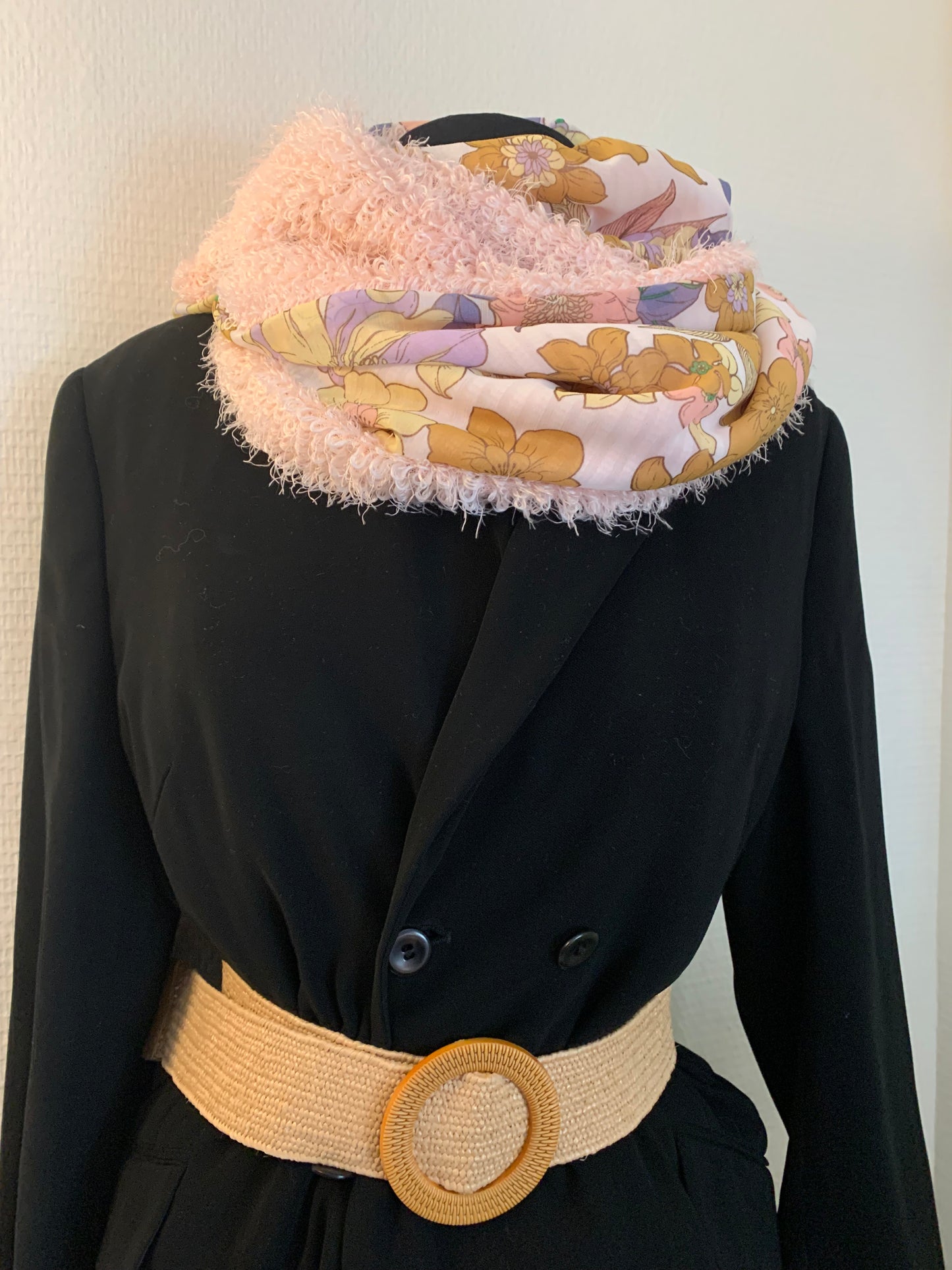 Plume Rosy Fausse fourrure et voile