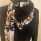 Mimi 1 bis Foulard  triangle Viscose imprimé fleurs et polaire unie noire