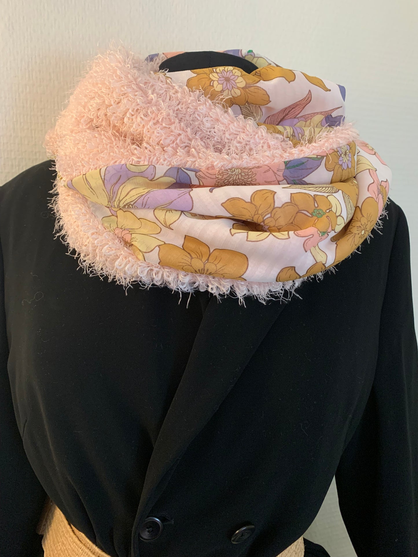 Plume Rosy Fausse fourrure et voile