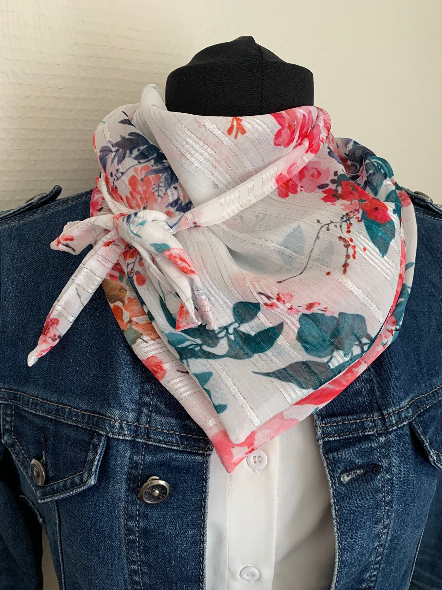 MIMI 10 Foulard façon bandana à lanières en voile
