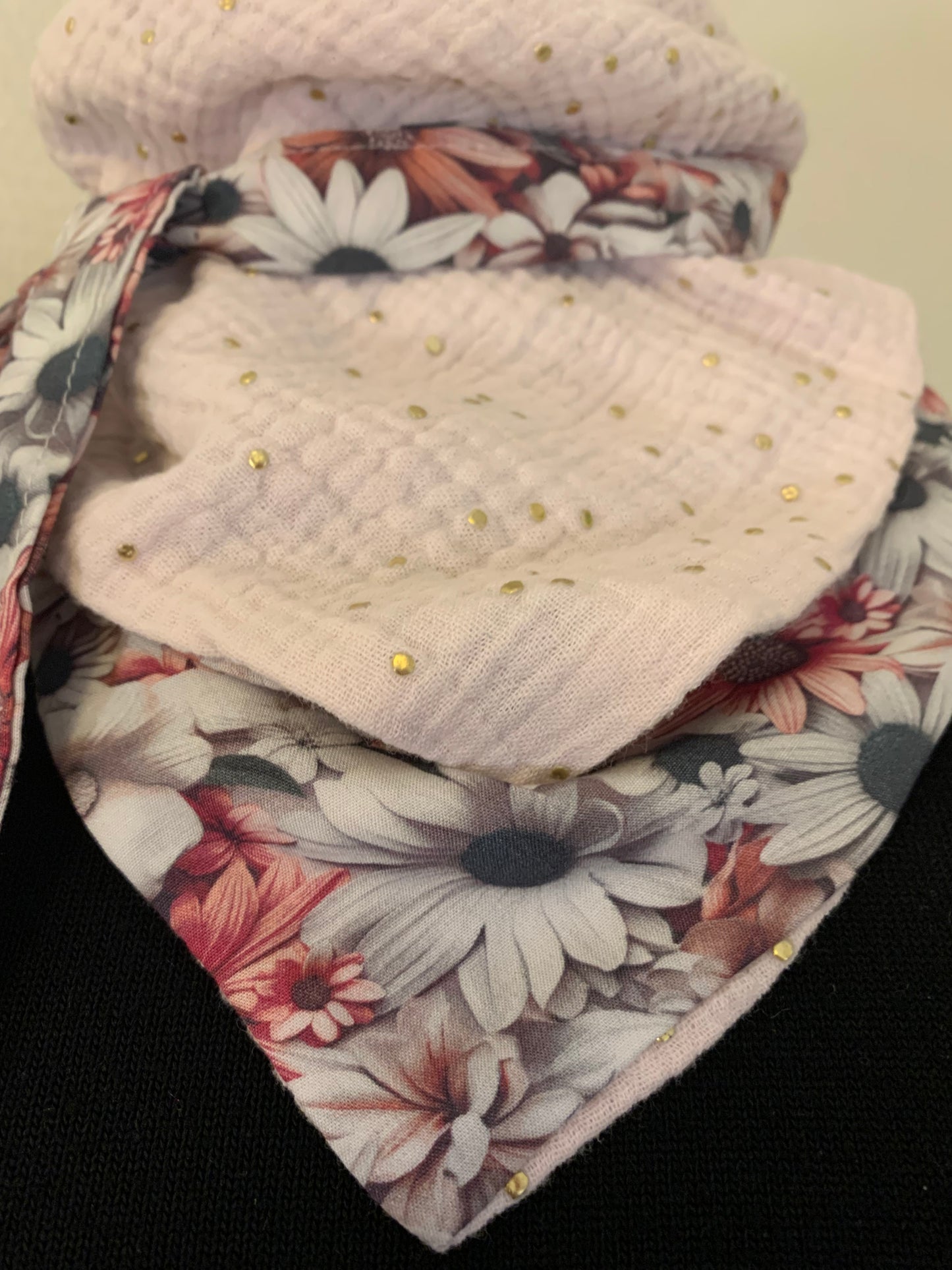 Mimi 24 Foulard façon bandana viscose et double gaze pointes dotées