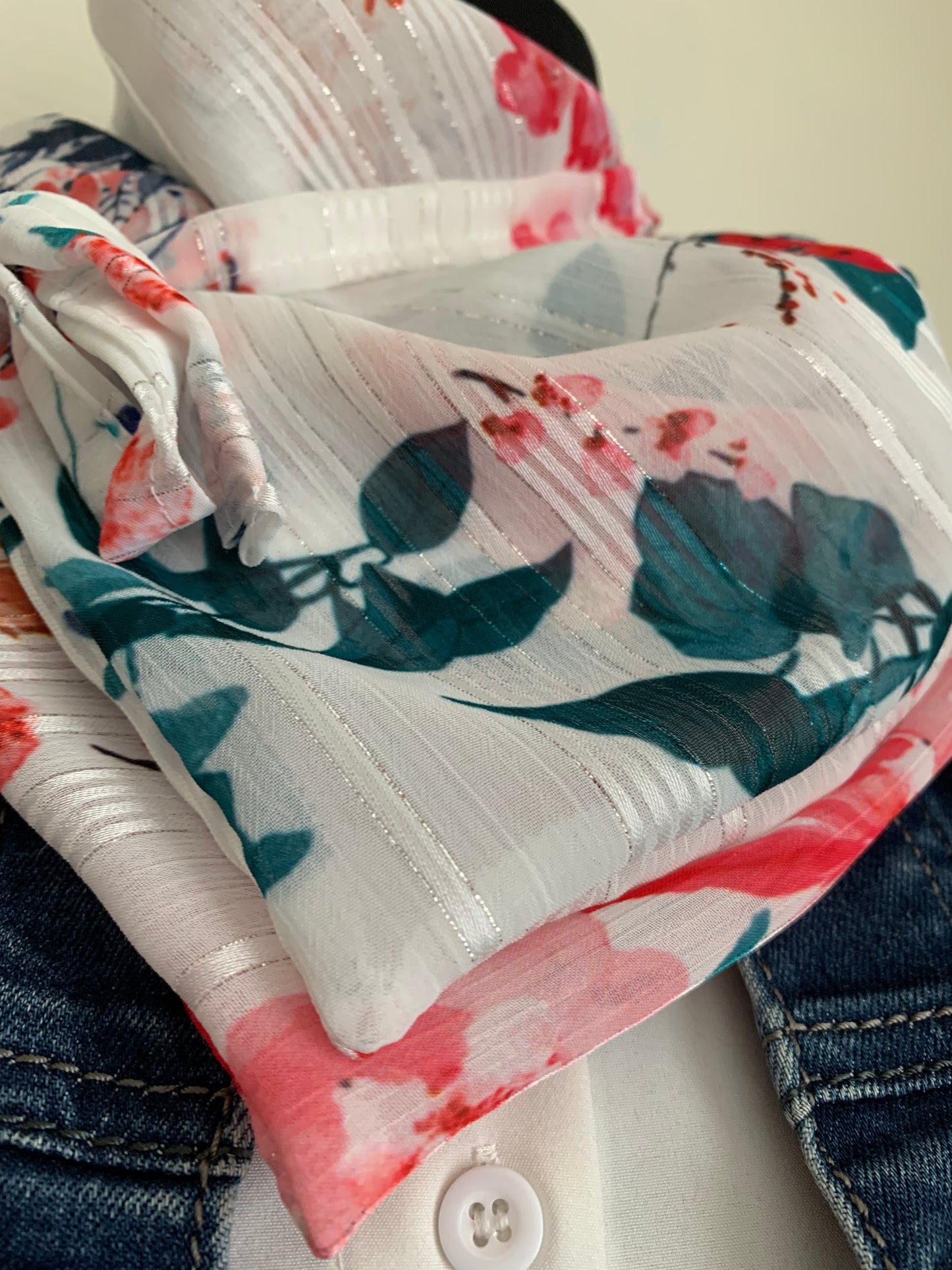 MIMI 10 Foulard façon bandana à lanières en voile