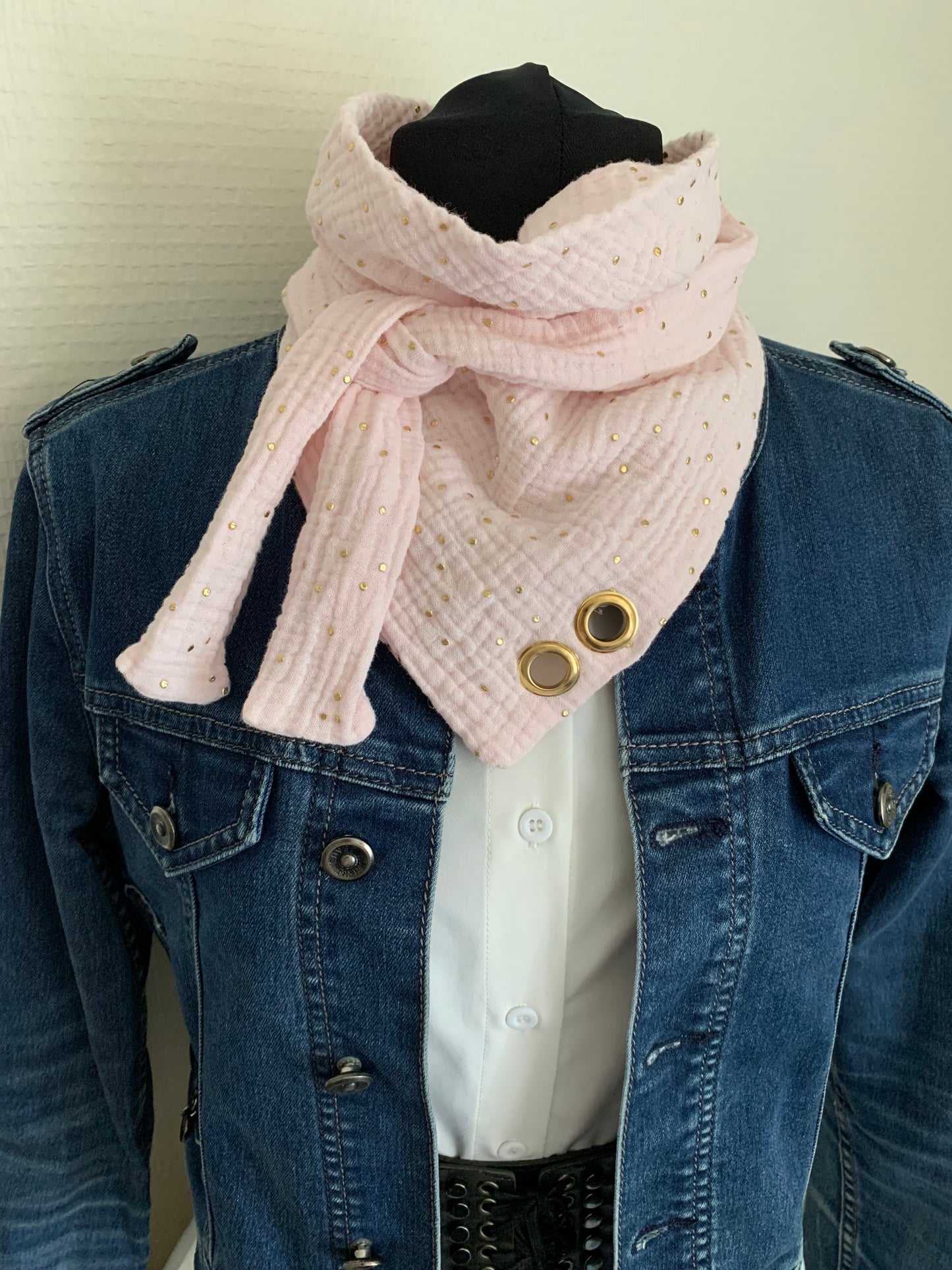 Triangle &3 foulard triangle en double gaze custom oeillet doré