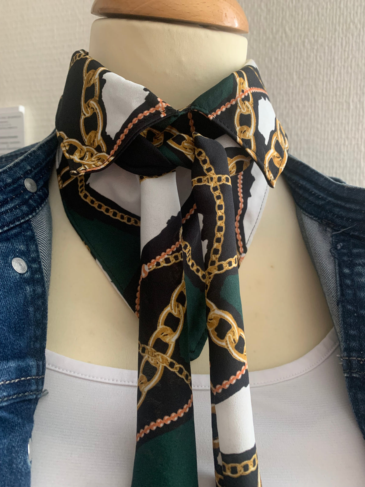 Foulard col #13 Hermous Satin de coton vert