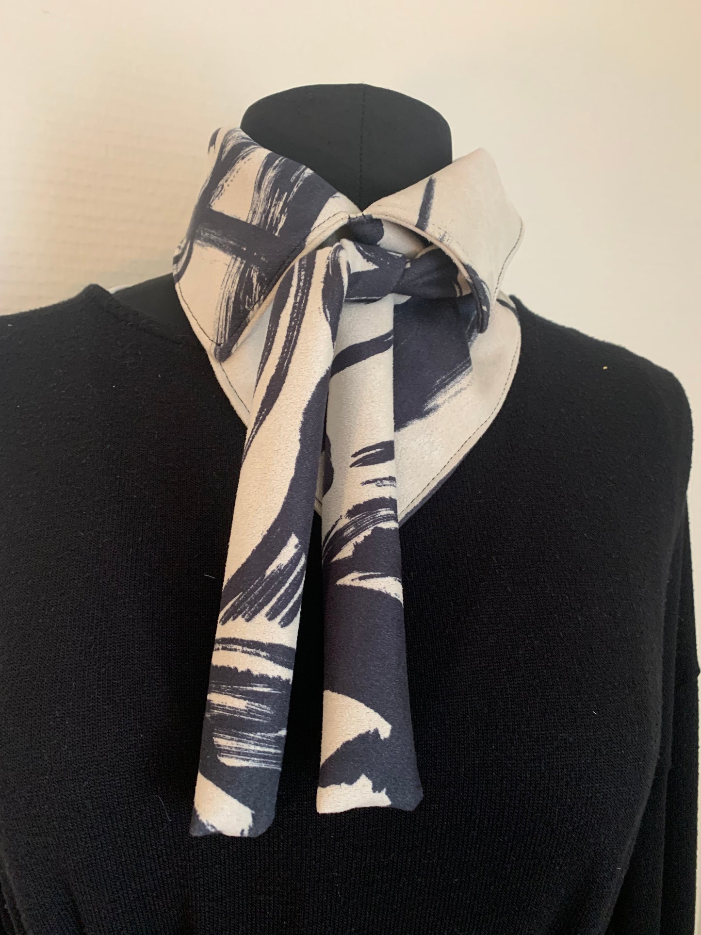 Foulard col #11 Suédine