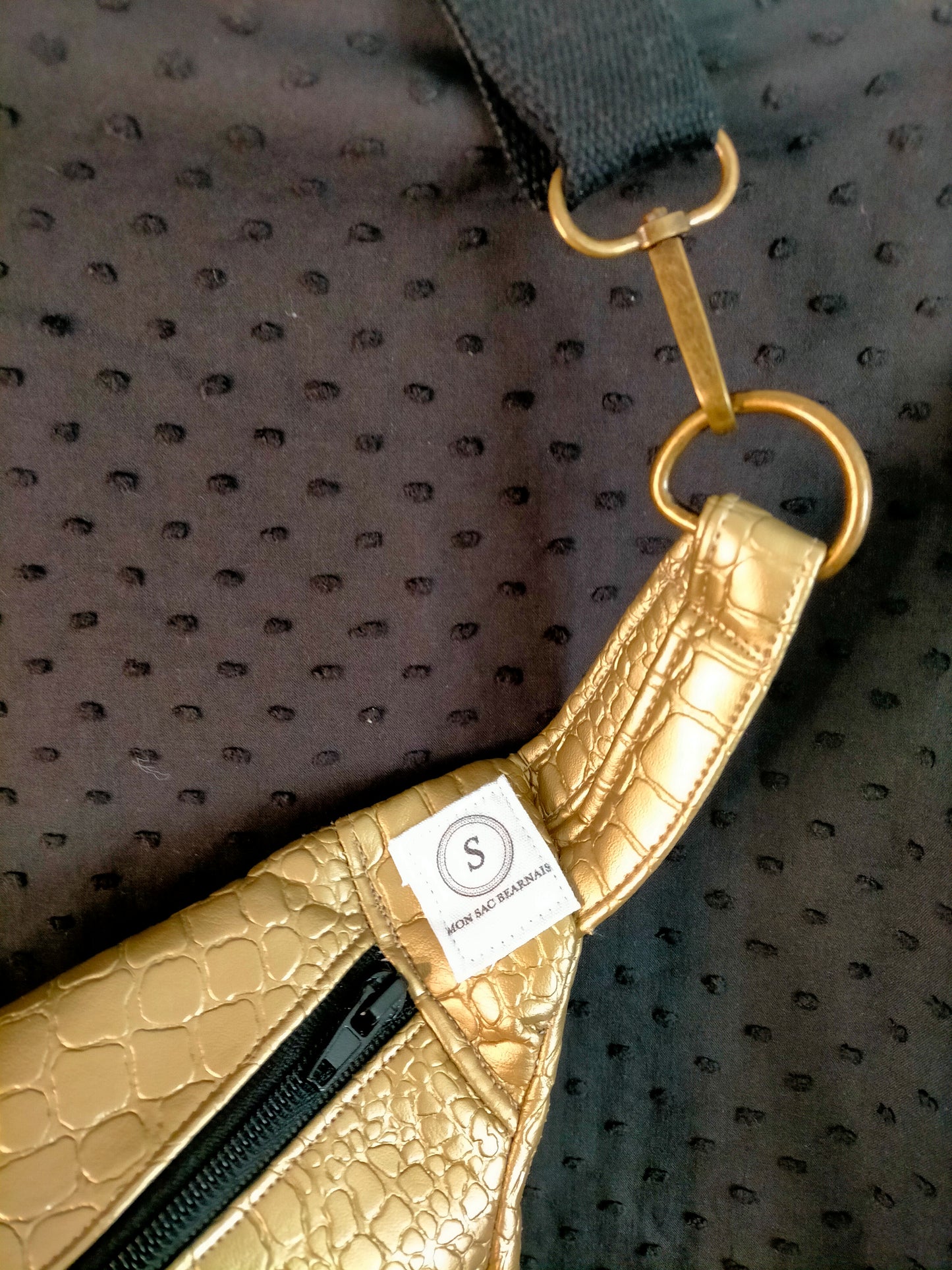 Cités d'Or Sac banane en simili cuir effet croco doré