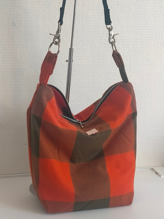 Vintage Upcycling    Sac hobo en coton à carreaux, bandoulière amovible