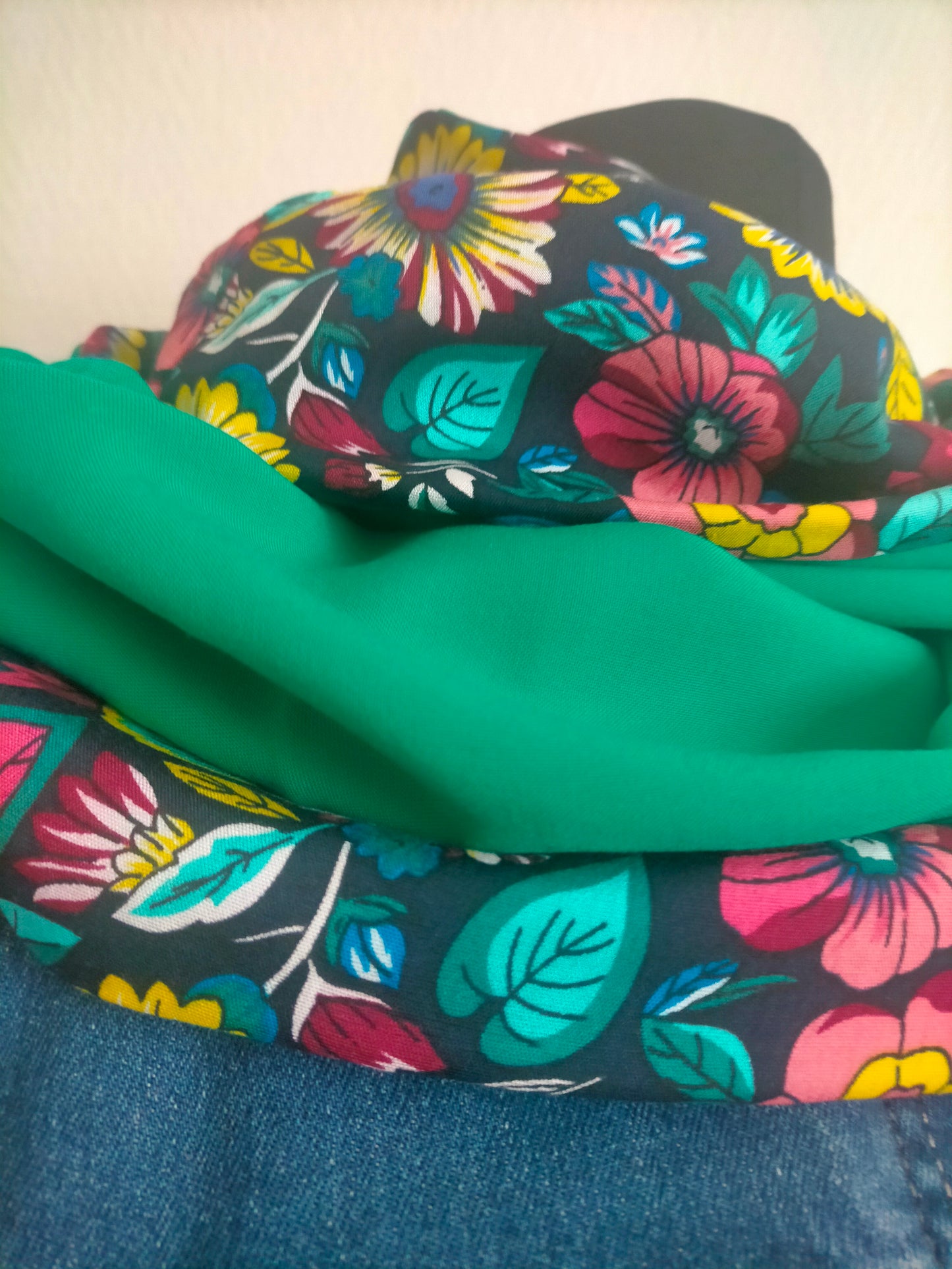 Prairie Double snood en viscose fleuri et coton uni vert bouteille