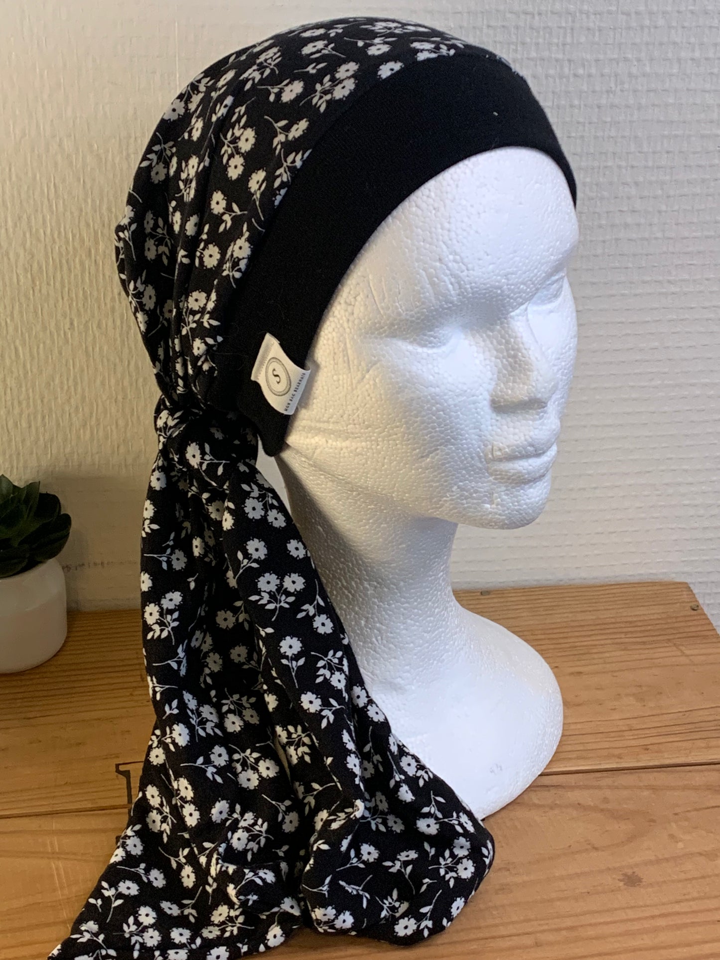 SUBLIMANT Bonnet de chimiothérapie foulard légèreté N18