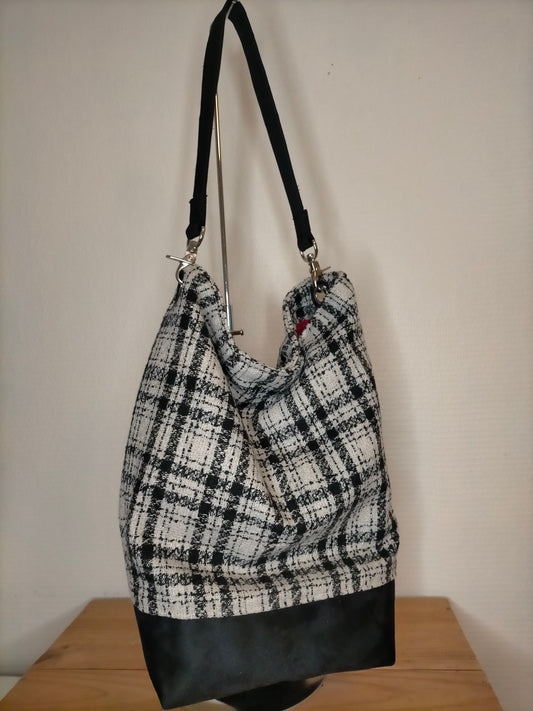 Sac seau Ecossais & Rouge lainage et liseret fin doré et suédine